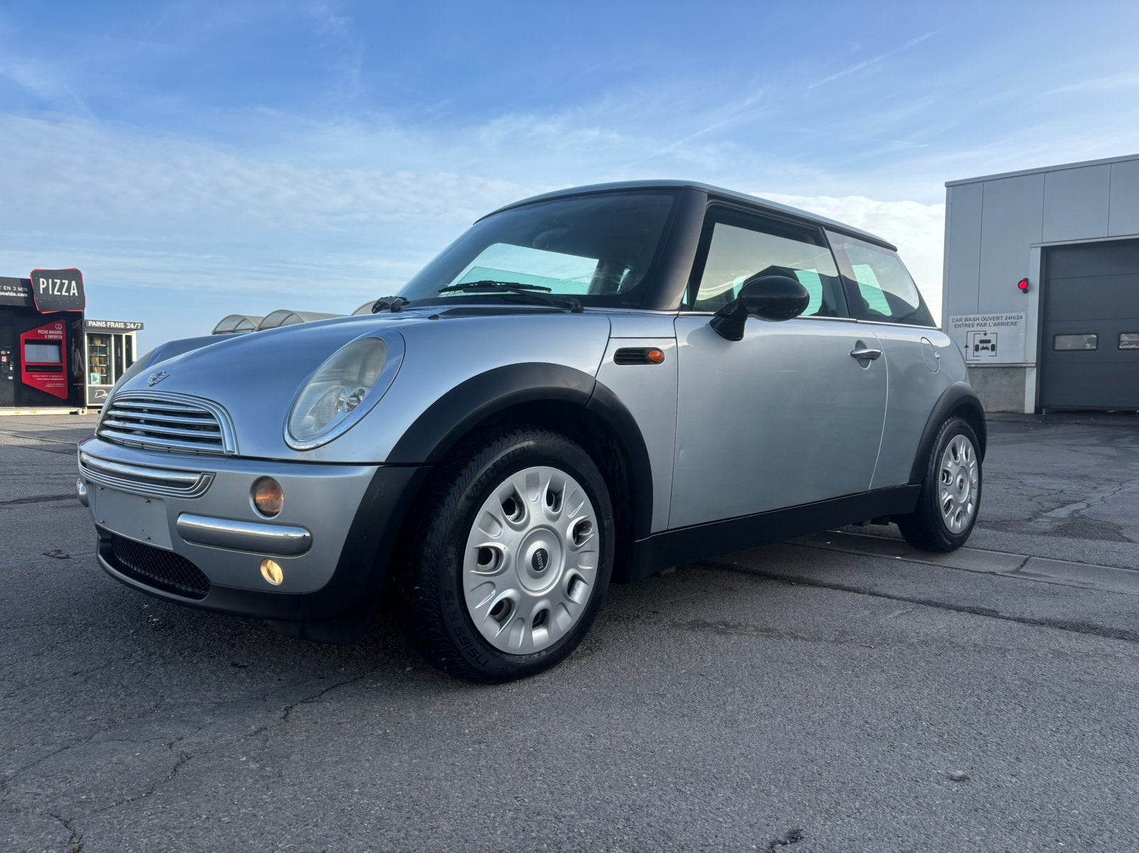 Superb mini one * excellent état, Autos, Cuir, Argent ou Gris, Achat, Noir