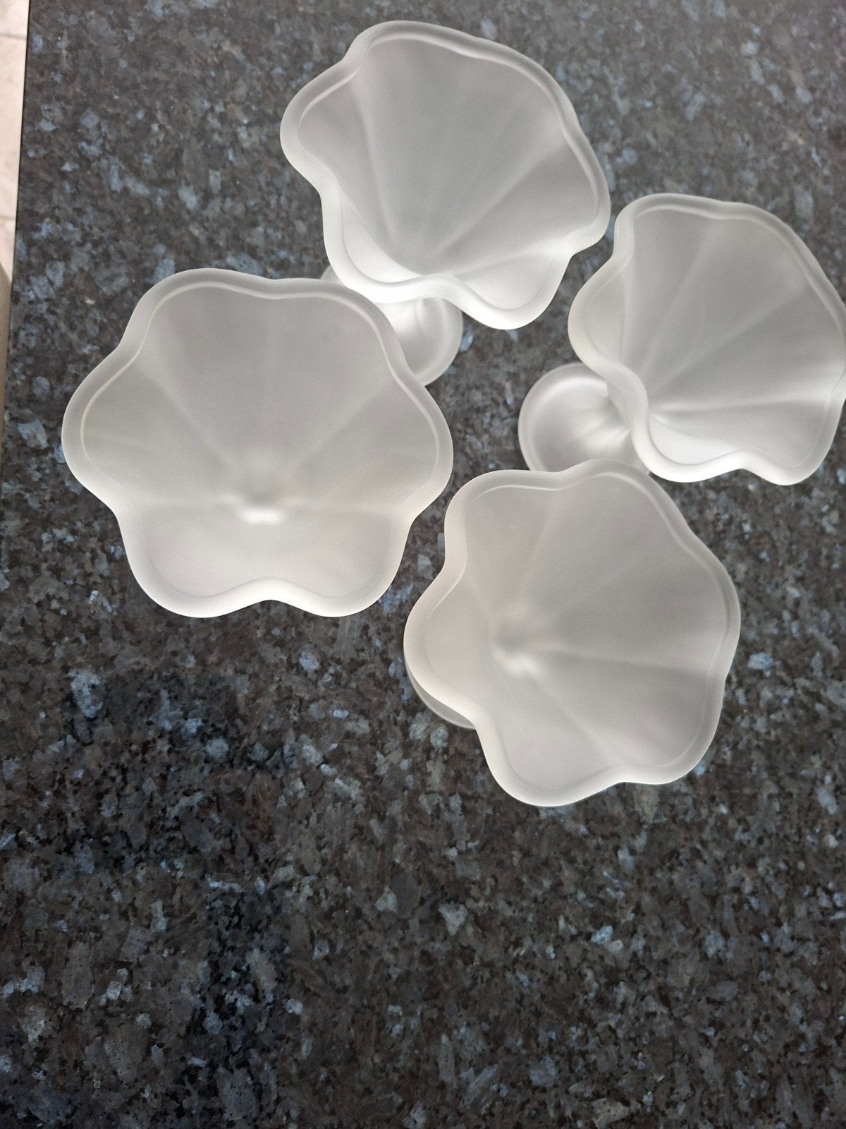Creme glas glazen, Huis en Inrichting, Woonaccessoires | Onderzetters, Ophalen
