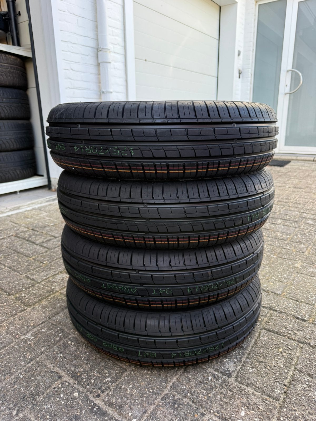 NIEUWE BANDEN - Imperial Ecodriver 4, Autos : Pièces & Accessoires, Pneus & Jantes, Neuf, 14 pouces, Enlèvement ou Envoi, 175 mm