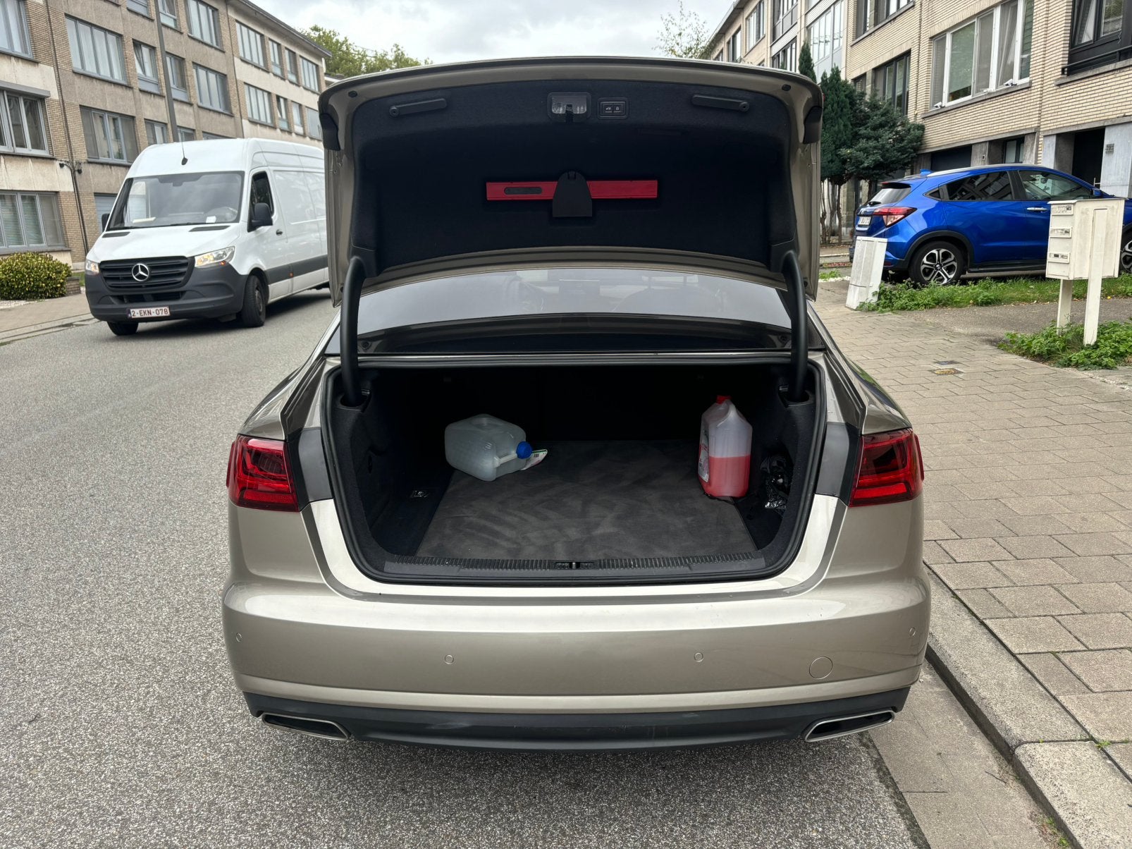 Audi A6, Autos, Cuir, Achat, Feux de virage, 5 portes