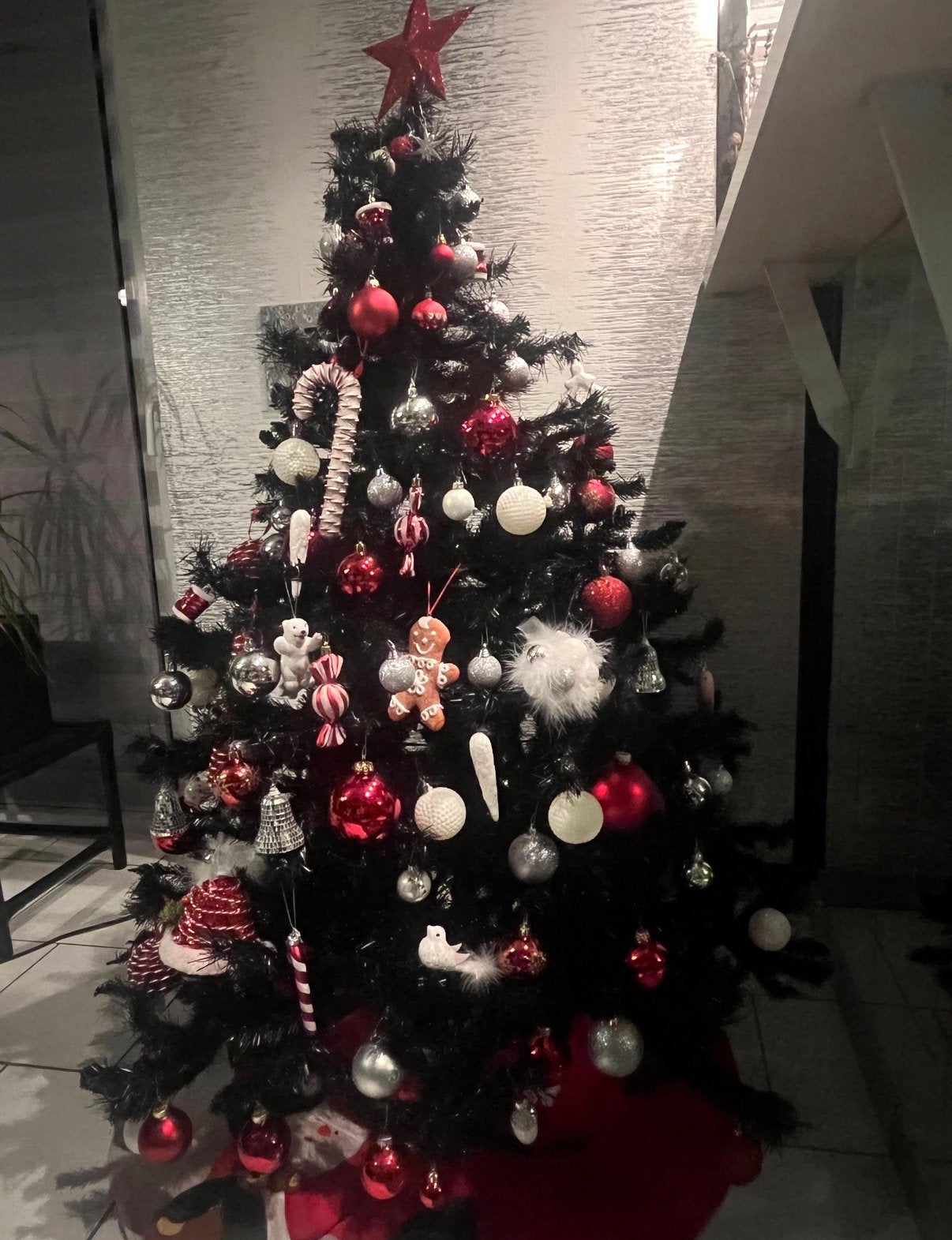 Sapin noir, Enlèvement, Comme neuf, Noir