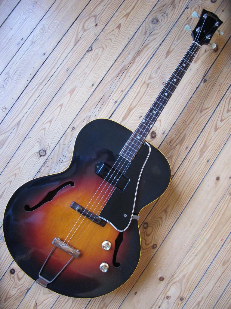 Gibson ETG-150 Electric Tenor Guitar (1953), Muziek en Instrumenten, Snaarinstrumenten | Gitaren | Elektrisch, Gebruikt, Hollow body