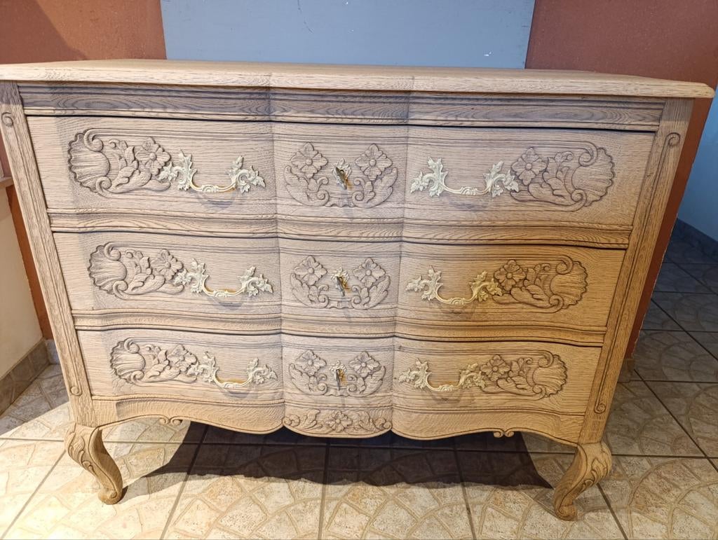 commode en chêne aérogommer, Chêne