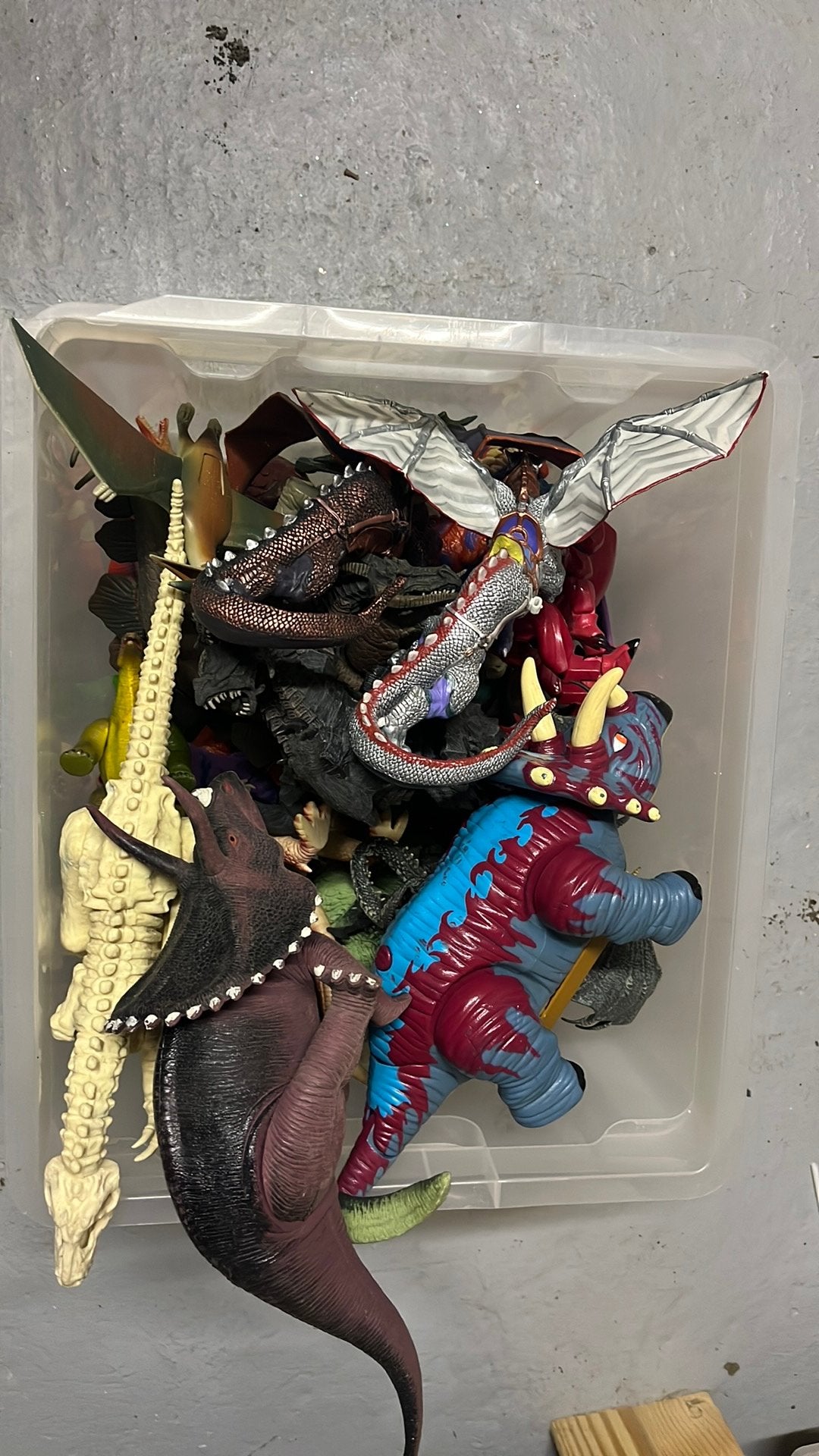 Dinosaures, Enlèvement, Comme neuf