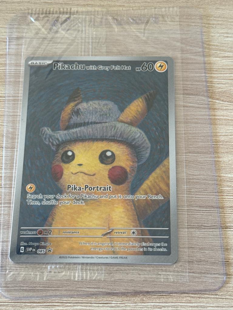 Pikachu with grey felt hat, Enlèvement ou Envoi, Neuf, Cartes en vrac, Foil