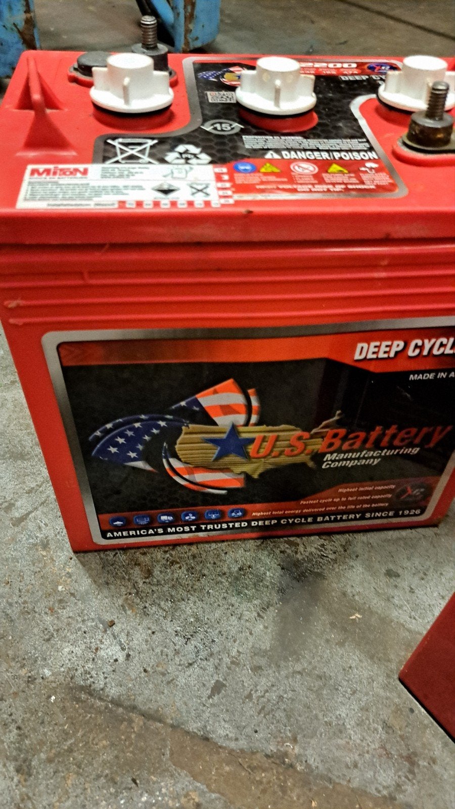 Tractie batterijen schaarlift US2200 6V, Ophalen