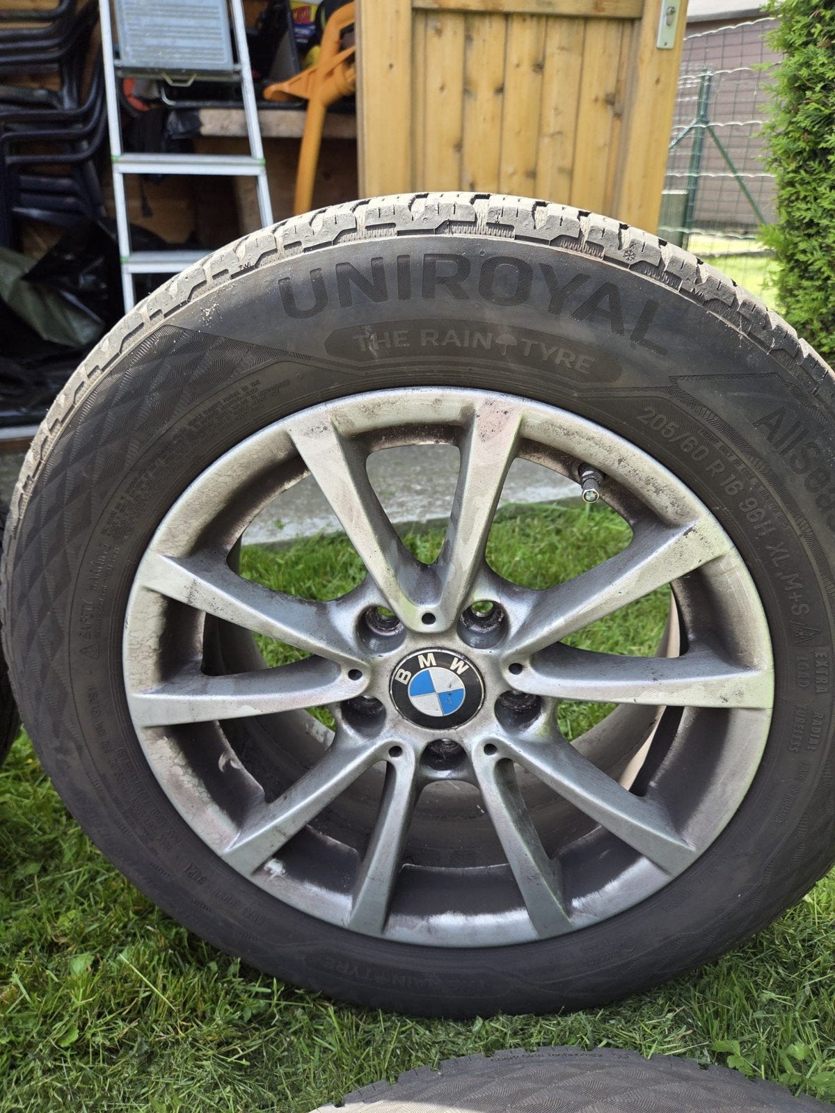Jante bmw serie 3 très propre, Pneu(s)