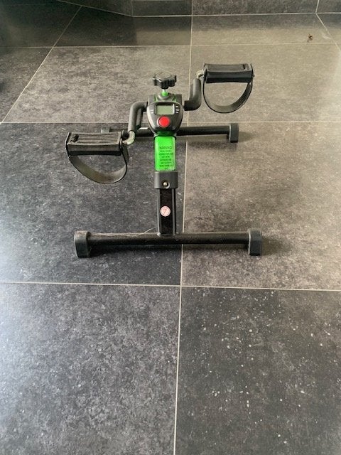 Pedalo arm- en fietstrainer, Sport en Fitness, Ophalen, Overige typen, Zo goed als nieuw, Metaal