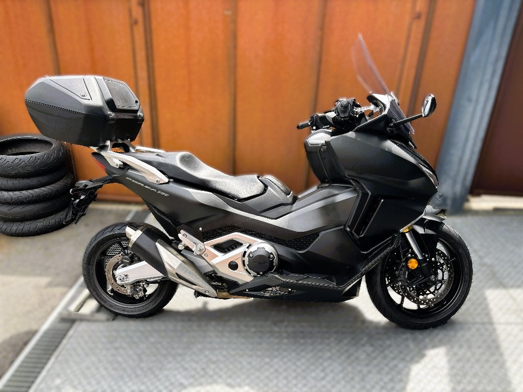 Honda Forza 750cm³ 2023 7000km gar 1,2,3ans jhbmotos, Permis Moto A, Entreprise, Plus de 35 kW, 2 cylindres