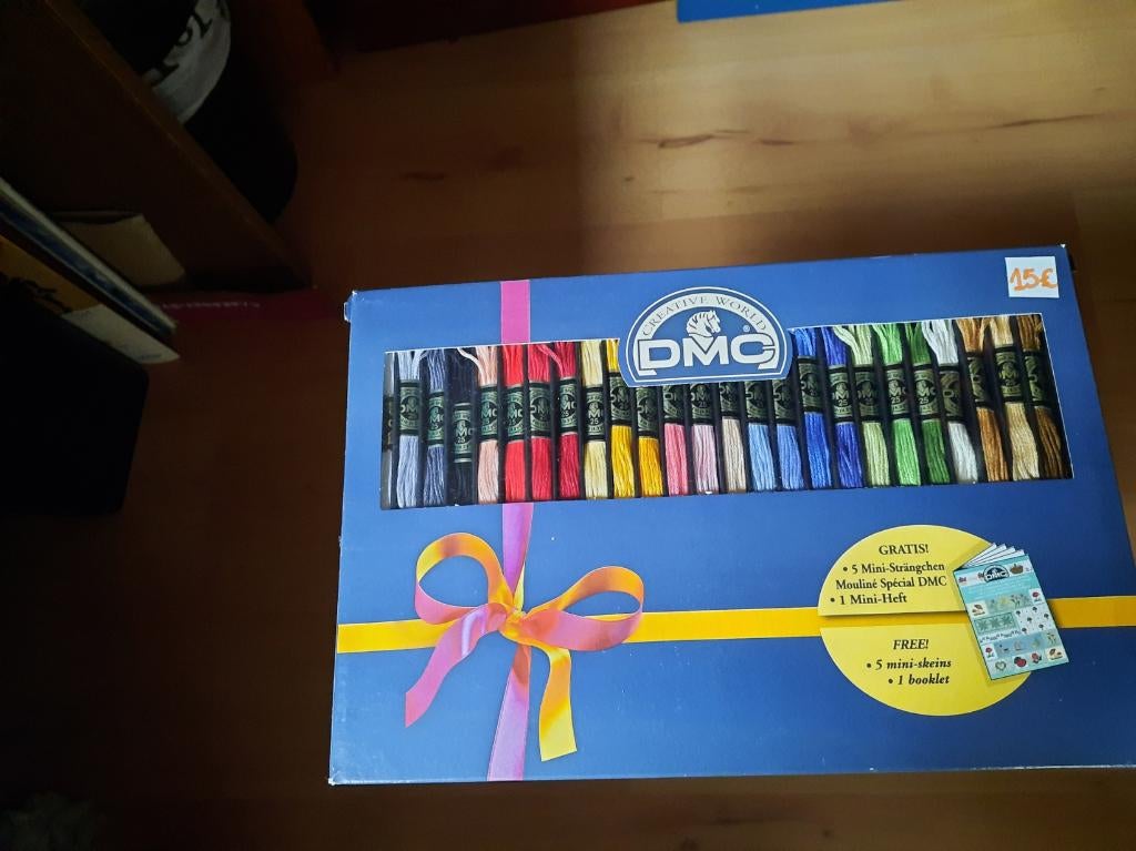 2X boîte de fil à broder DMC Mouline - Nouveau, Enlèvement, Neuf, Broderies à la main, Fil à broder ou Soie