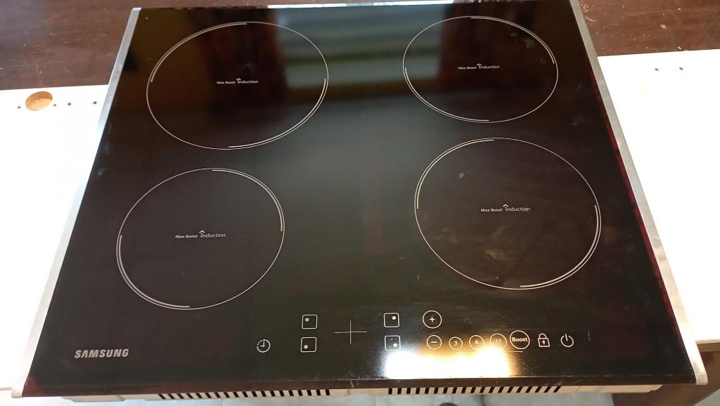 Taque électrique vitro céramique SAMSUNG à induction, Ophalen, 4 kookzones, Zo goed als nieuw, Inbouw