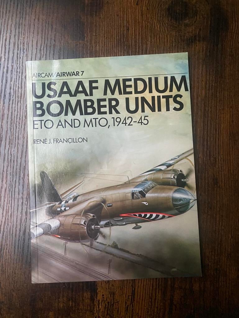 🔥 USAAF Medium Bomber Units 1942-45 (nummer 7) - WOII, Boeken, Ophalen of Verzenden, Zo goed als nieuw