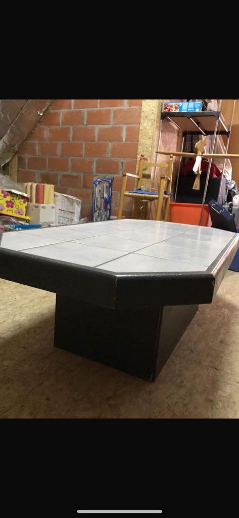 Table basse avec carrelage, Enlèvement, Utilisé
