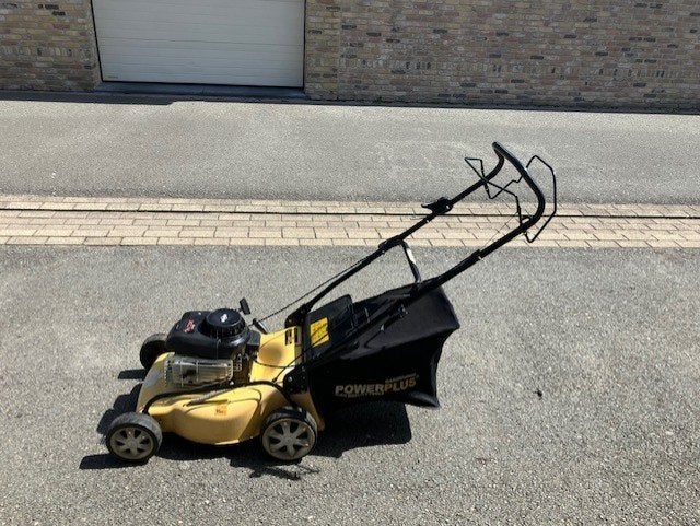 Grasmachine PowerPlus POWXG6004, Tuin en Terras, Ophalen, Cirkelmaaier, Gebruikt, Opvangbak