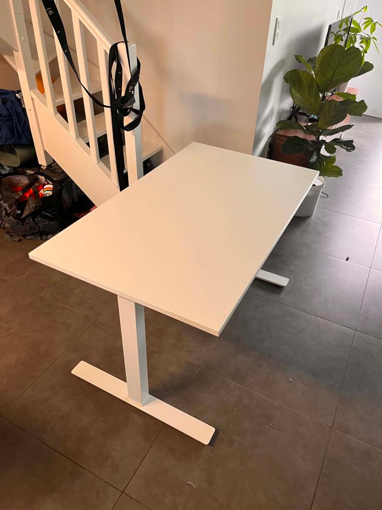 Verstelbaar bureau te koop 70x140cm, Maison & Meubles, Bureaux, Bureau assis-debout, Comme neuf, IKEA, 140 cm