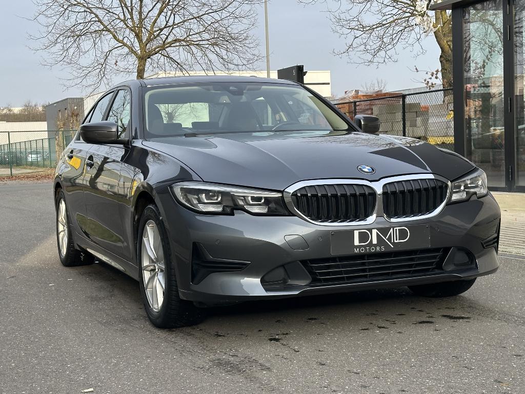 BMW 330eA Berline Plug in Hybride Carplay Camera 1J Garantie, Auto's, Automaat, 4 cilinders, 5 deurs, Hybride Elektrisch/Benzine