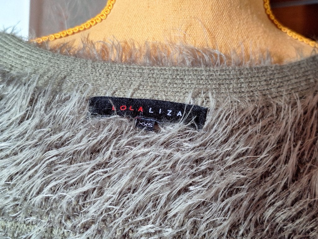 Très jolie veste/gilet « Lola Liza » taille 38 en fourrure, Kleding | Dames, Truien en Vesten, Maat 38/40 (M), Lola liza, Ophalen of Verzenden