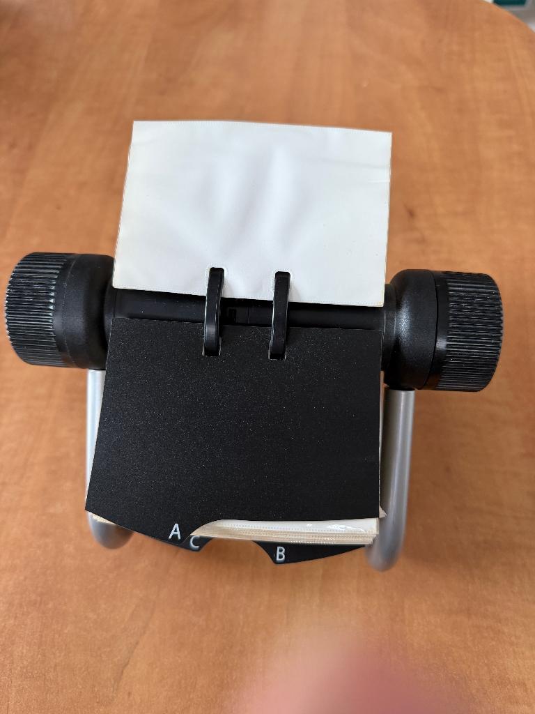 Rolodex, Zakelijke goederen, Kantoor en Winkelinrichting | Kantoorartikelen, Ophalen of Verzenden, Gebruikt