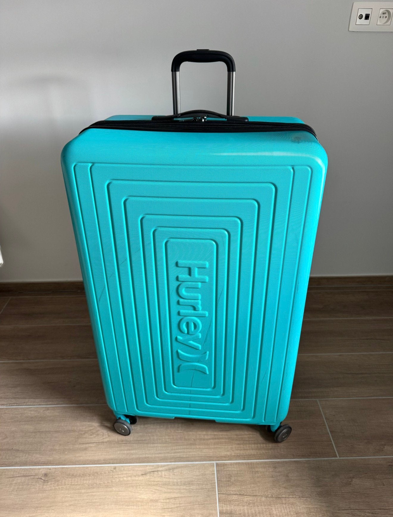 Grande valise rigide Hurley turquoise - grand format, Enlèvement ou Envoi, Comme neuf, Roulettes