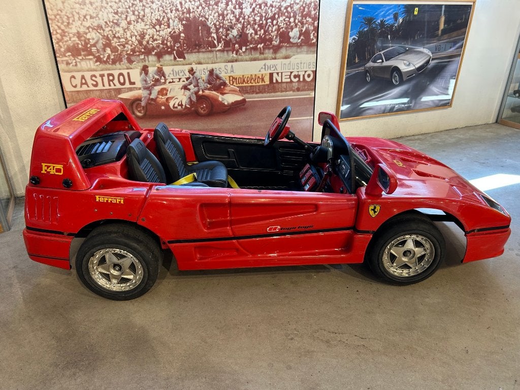 Ferrari F40 electrische kinderauto TT ToysToys, Ophalen, Gebruikt, Auto's