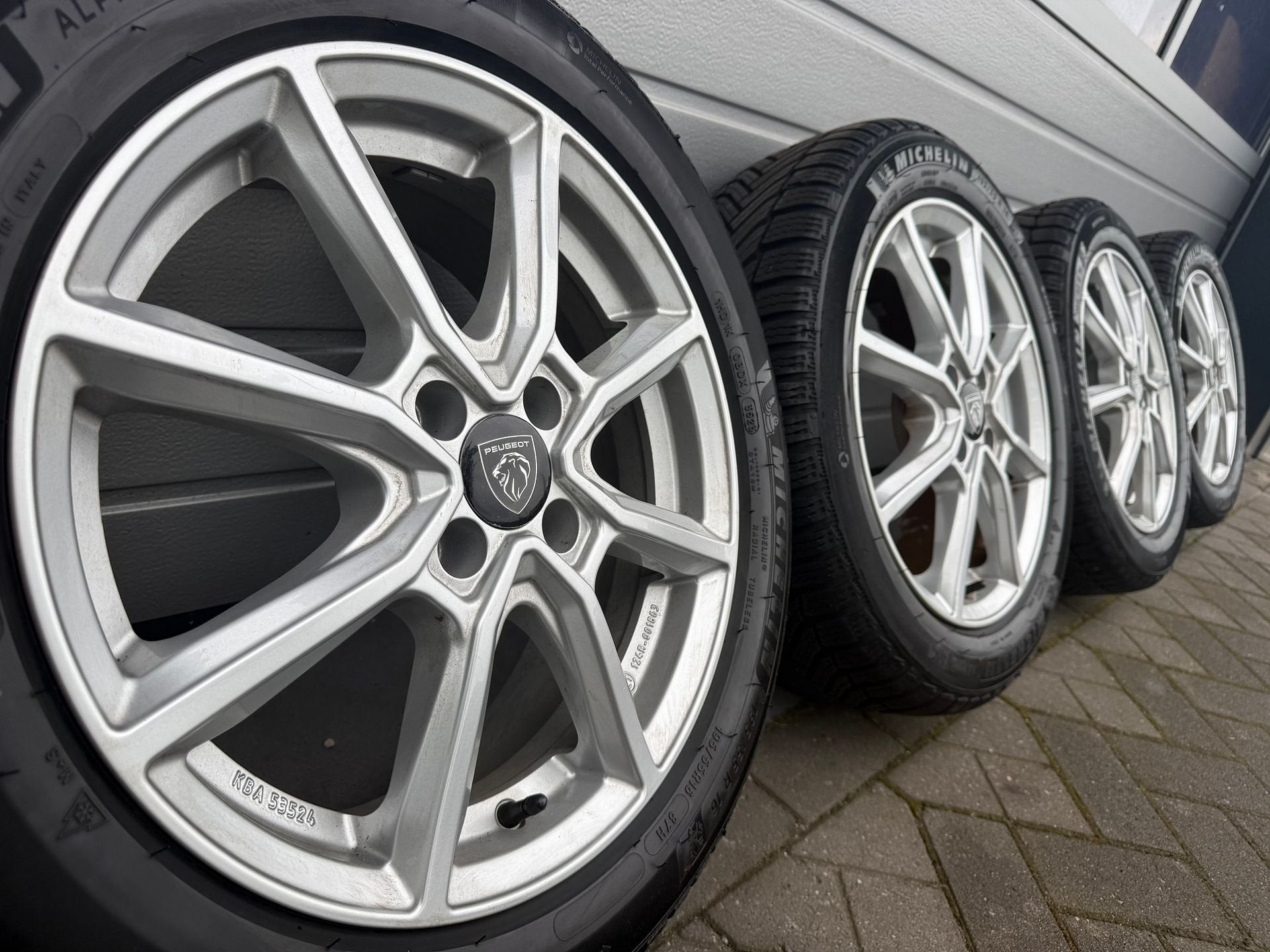 16 inch Peugeot Bipper Citroen Nemo Fiat Doblo velgen banden, Auto-onderdelen, Gebruikt, -, Banden en Velgen, Ophalen of Verzenden
