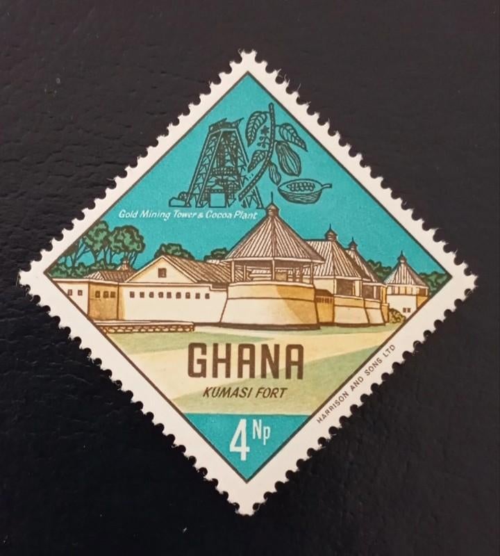 New stamp from Ghana - Kumasi Fort, Timbres & Monnaies, Timbres | Surinam, Envoi