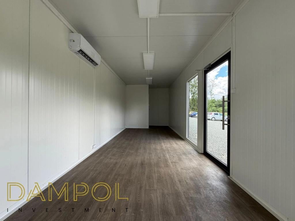 Pavillon 900 x 300 cm – moderne et prêt à l’usage