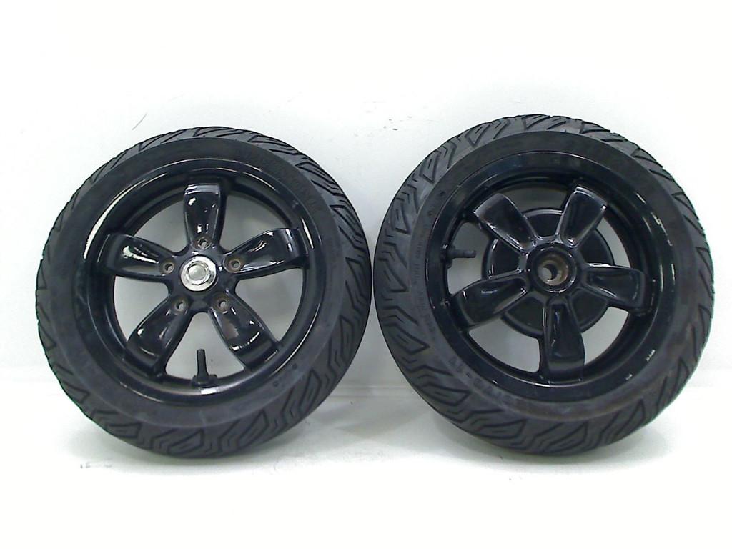 VELGENSET Piaggio Primavera 2014-2017 (C53 4T 2V EMEA 50cc), Gebruikt, Overige typen, Piaggio