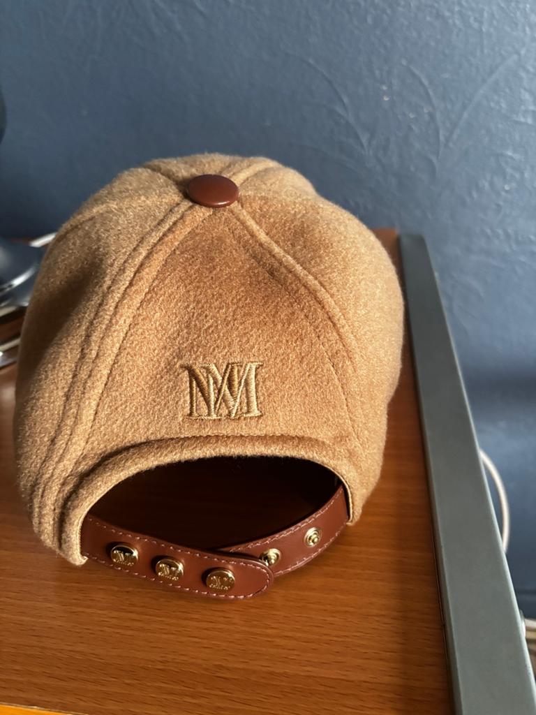 Bonnet Max Mara, Enlèvement ou Envoi, Comme neuf, One size fits all, Casquette