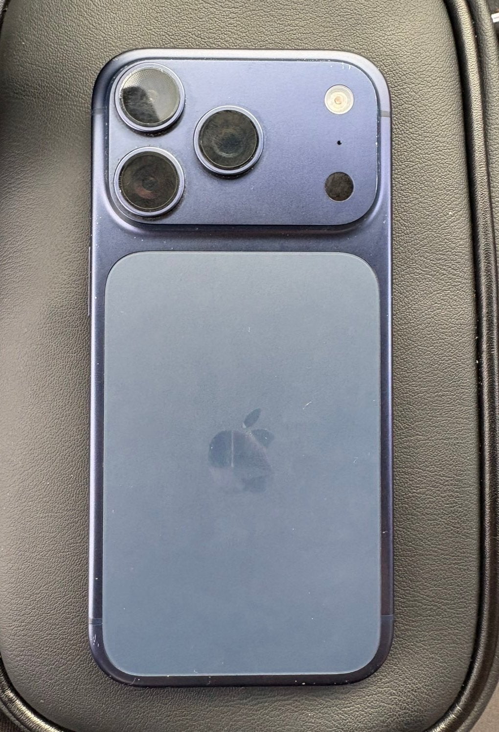 Iphone 17 Pro, Télécoms, Téléphonie mobile | Housses, Coques & Façades | Apple iPhone, Enlèvement ou Envoi, Comme neuf, IPhone 17