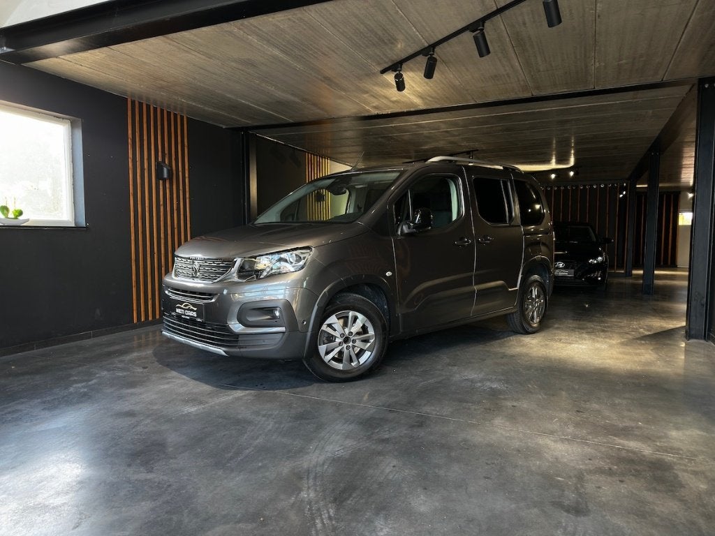 Peugeot Rifter 1.2 PureTech|Carplay|Cruise|Camera|Sensor|..., Auto's, Dealer onderhouden, 1199 cc, Sound system, 5 deurs