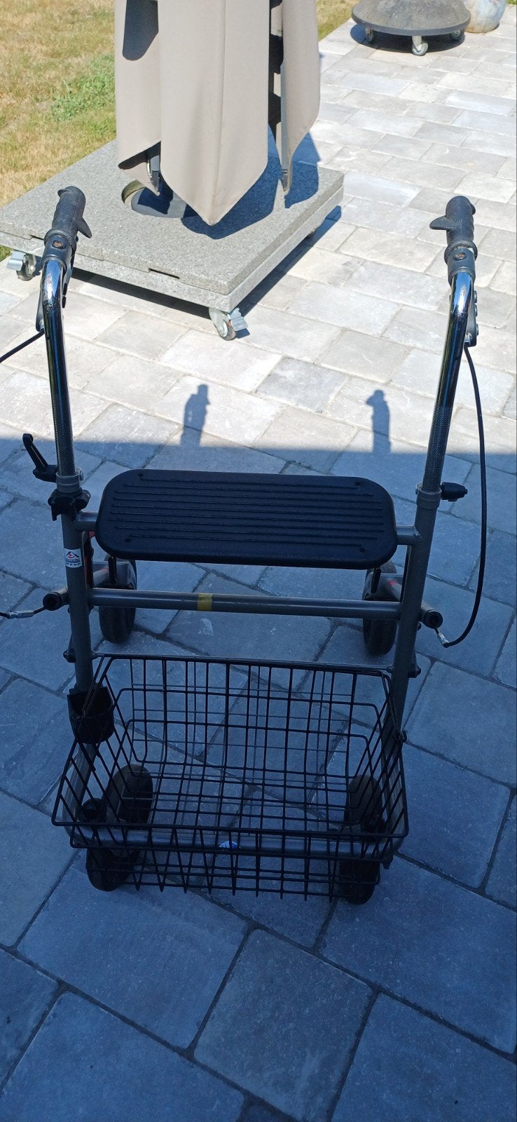 Rollator, Diversen, Ophalen