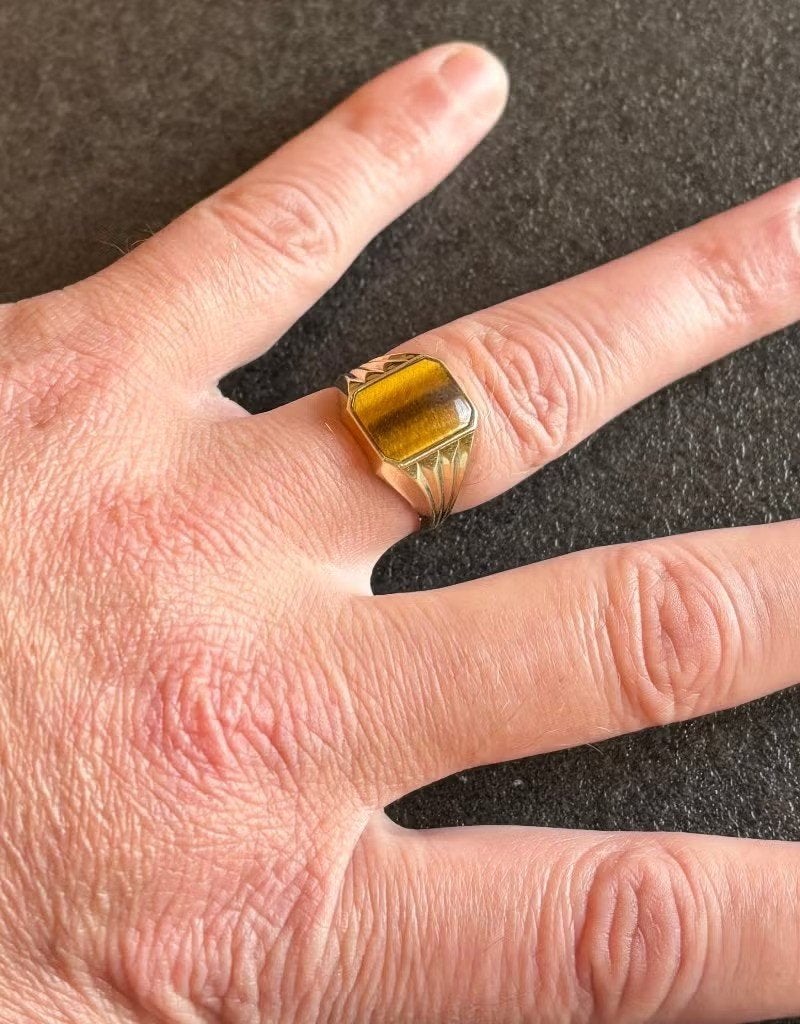 Tijgeroog 14k gouden vintage heren zegel ring fraai uniek, Heer, Ophalen of Verzenden, Zo goed als nieuw, Met edelsteen
