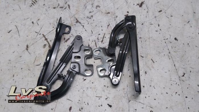 Charnière capot d'un Opel Corsa, -, Opel, 3 mois de garantie, Utilisé