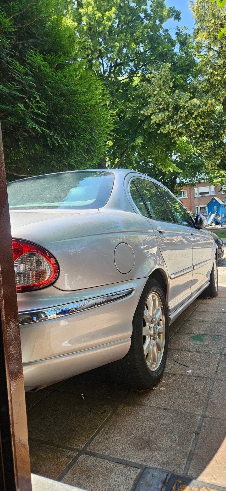 Jaguar X-Type 2003 2.5i vierwielaandrijving 77.000km, Autos, Cuir, Argent ou Gris, Achat, 5 portes