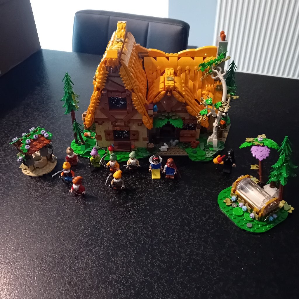 Lego sneeuwwitje 43242, Lego, Inclusief instructies, Ophalen of Verzenden, Zo goed als nieuw