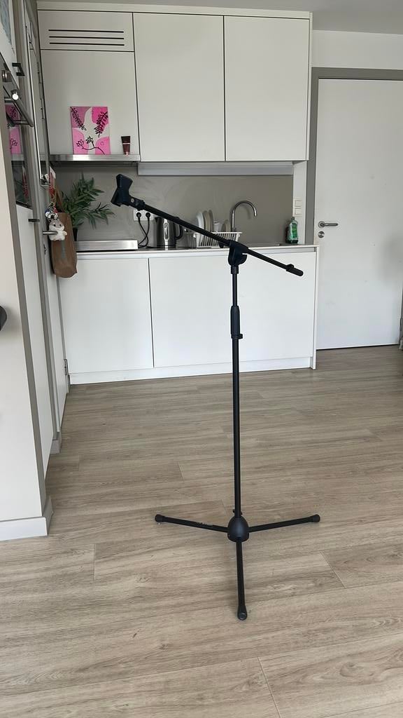 Microfoon statief van ijzer, Muziek en Instrumenten, Standaarden, Ophalen, Nieuw, Muziekstandaard, Microfoon