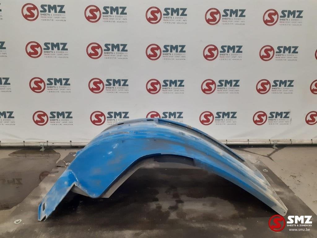 Occ garde-boue juste derrière Scania, Utilisé, Scania, Carrosserie et Tôlerie