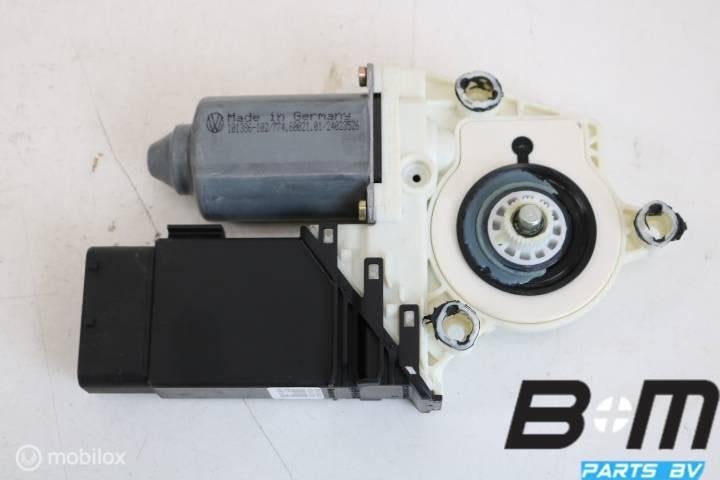 Raammotor rechts voor VW Bora 1C1959802A, Utilisé