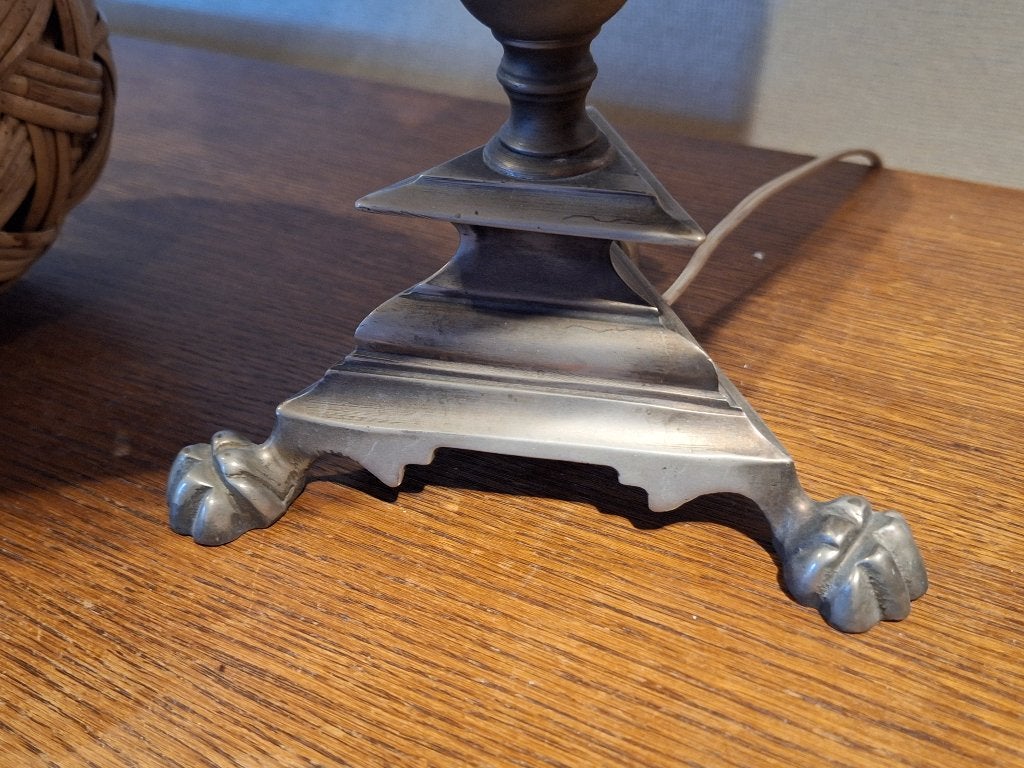 Unieke vintage tinnen lamp met leeuwenklauwpoten, Antiek en Kunst, Ophalen