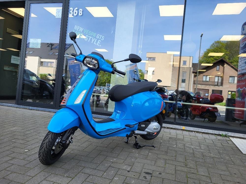 Vespa Sprint 50cc 500 EUR voordeel, Fietsen en Brommers, Scooters | Vespa, Nieuw, Overige modellen, Klasse B (45 km/u), Benzine