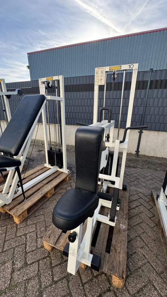 Technogym Isotonic Vertical Row, Sports & Fitness, Équipement de fitness, Utilisé, Enlèvement