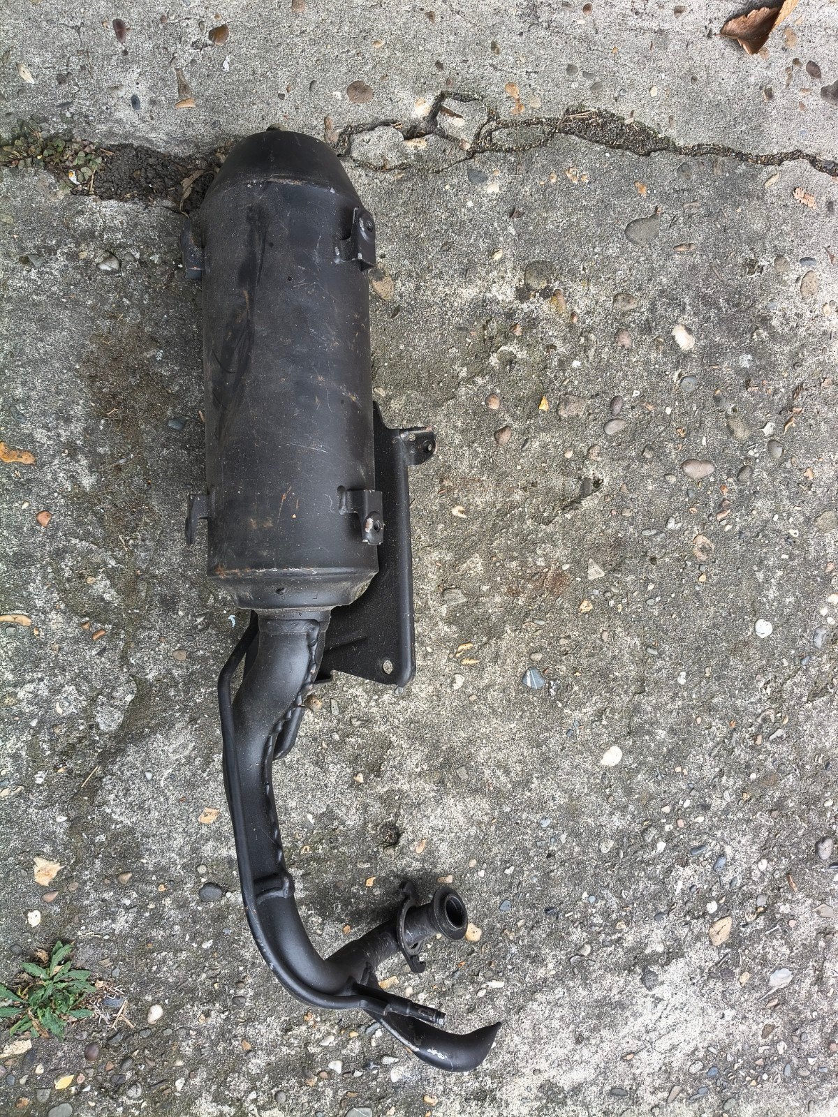 orignele uitlaat PEUGEOT Kisbee 25km/h 2T E2 2010-2017 (met, Fietsen en Brommers, Ophalen of Verzenden, Uitlaat, Peugeot