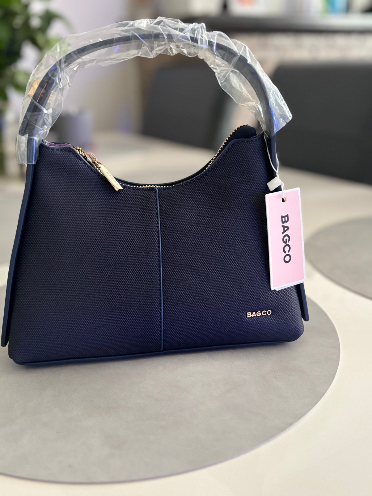 Donkerblauwe handtas – NIEUW – merk BAGCO, Handtassen en Accessoires, Tassen | Damestassen, Ophalen of Verzenden, Nieuw, Handtas