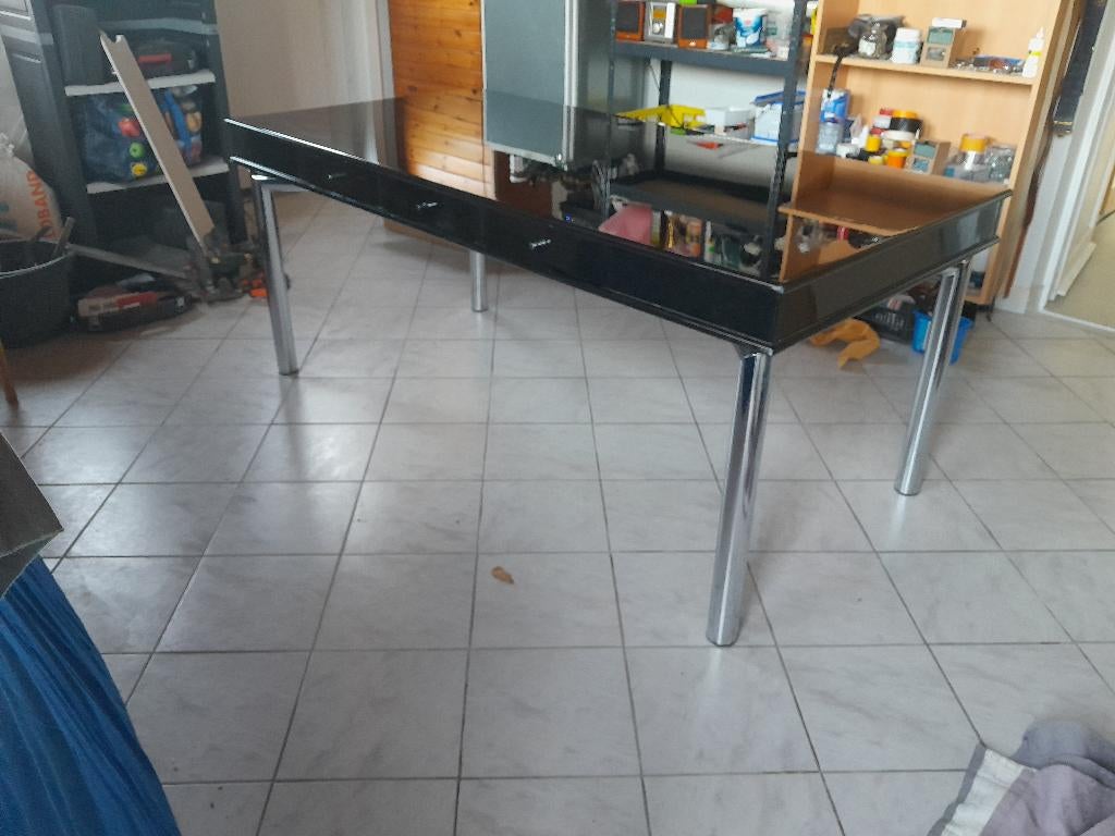 Stevige tafel, Ophalen, Gebruikt
