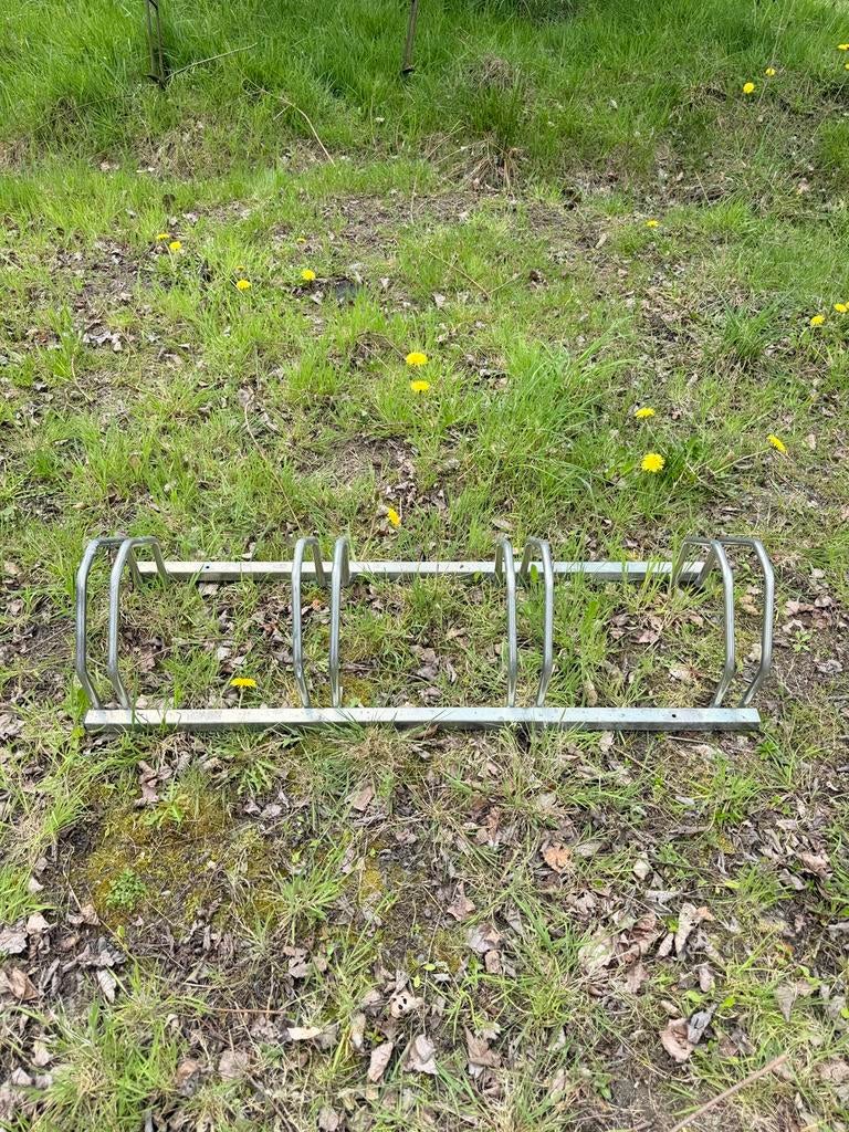 Fietsenrek voor 4 fietsen inox, Ophalen, Zo goed als nieuw