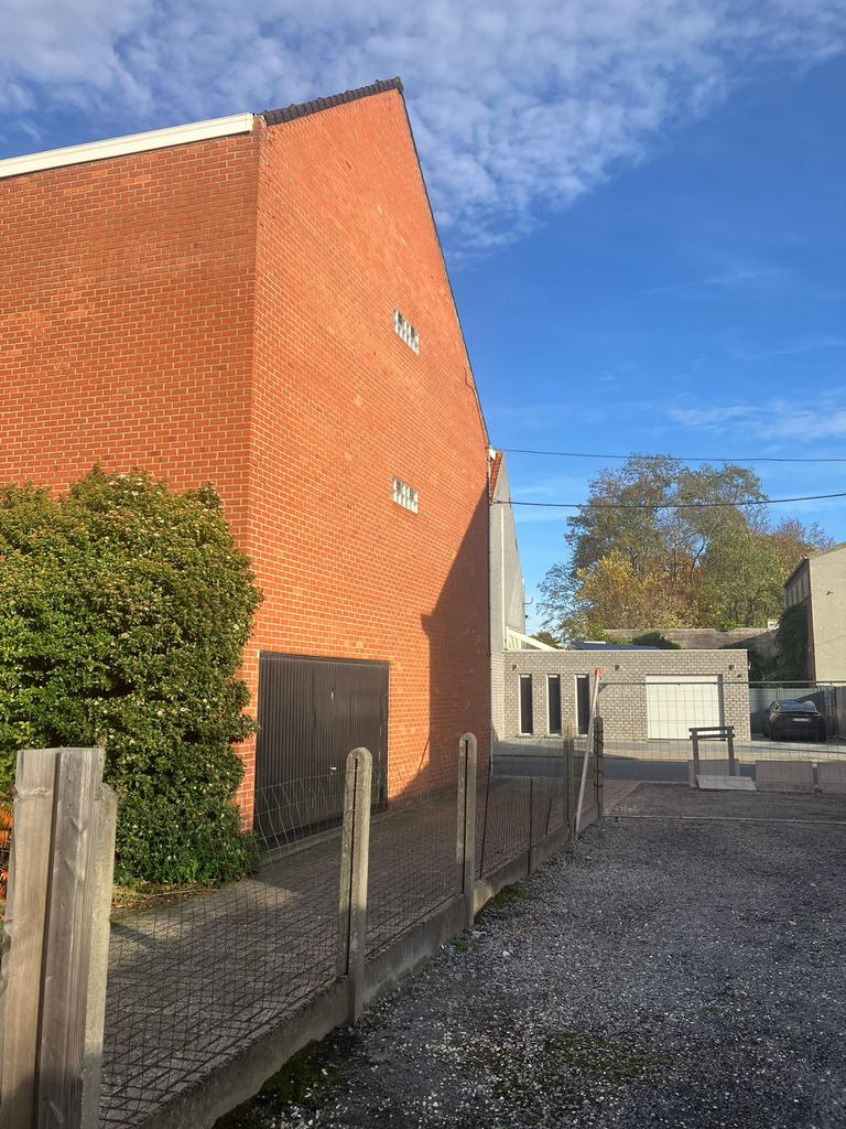 Dubbele garage te huur in Izegem, Province de Flandre-Occidentale