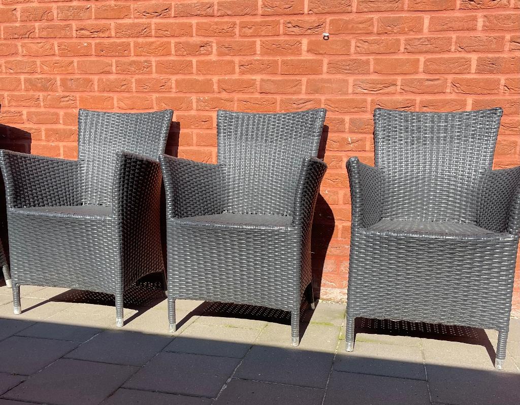 Tuinstoelen, Enlèvement