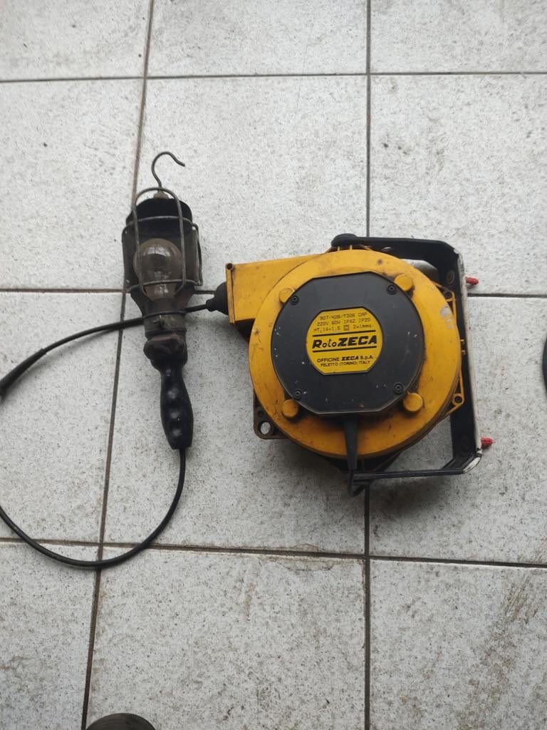 Zeca looplamp, Enlèvement, Utilisé