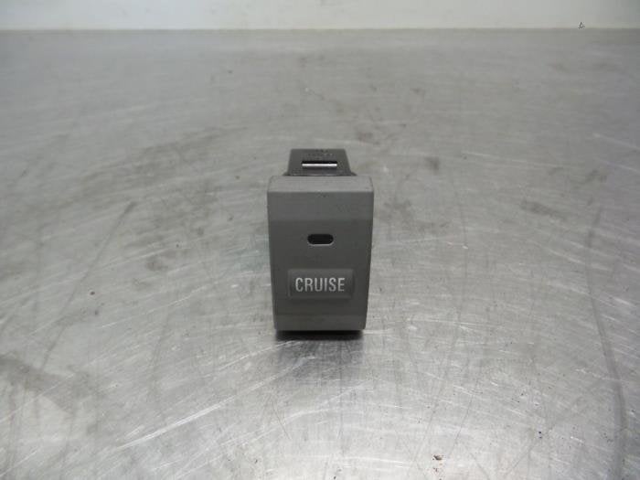 Cruise Control Bediening van een Kia Sorento (Sorento 03-), -, -, Ophalen of Verzenden, -
